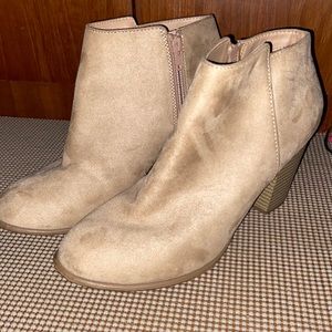 Women’s Tan Booties w/ small heel